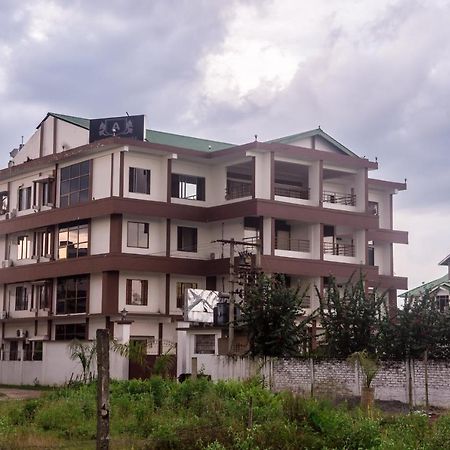 Hotel Aatreyee Dibrugarh Luaran gambar