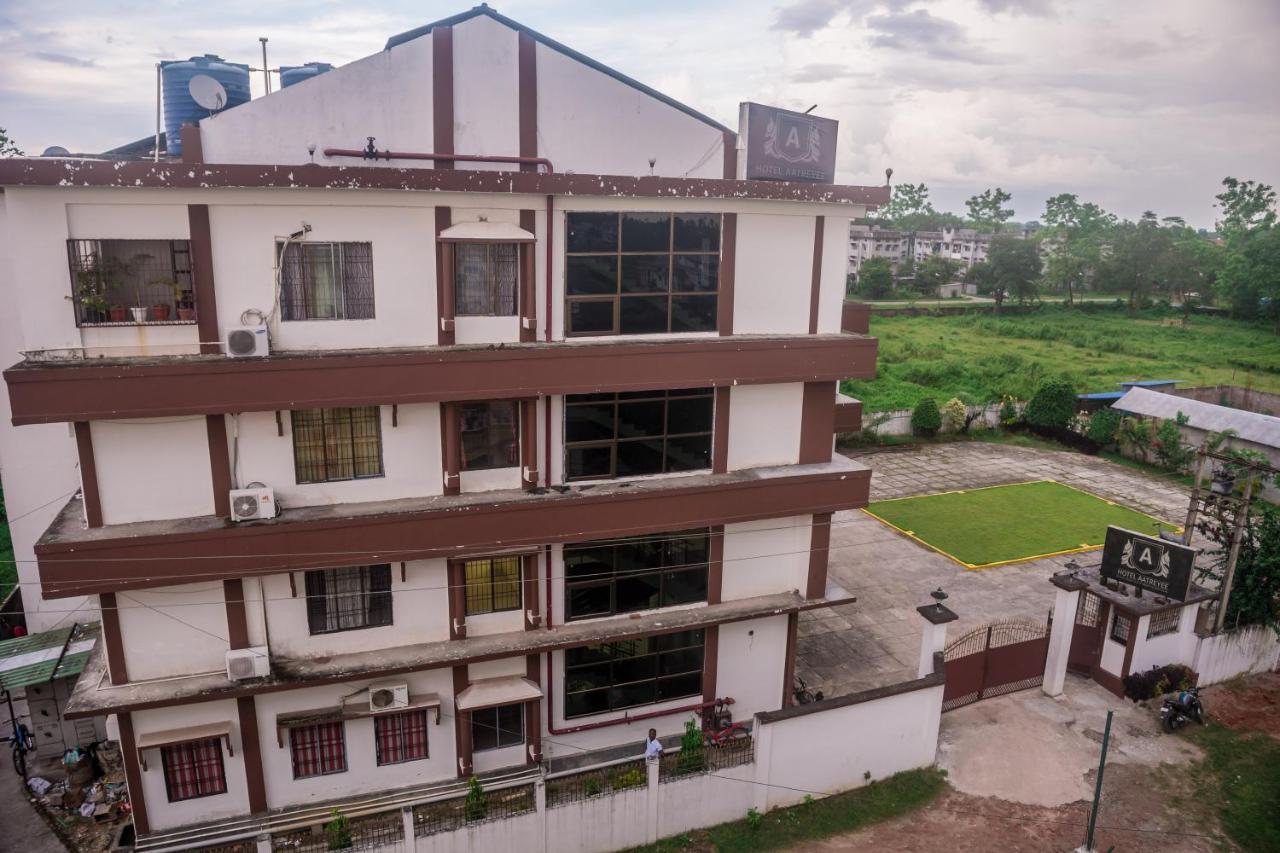 Hotel Aatreyee Dibrugarh Luaran gambar